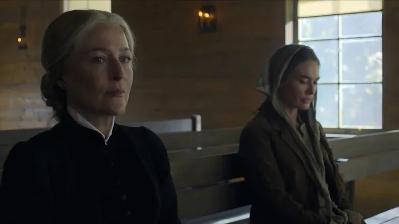 Thursday's Must-Watch: The Premiere of "The Abandons", "The Great Christmas Light Fight" and "RHOBH" Return, Plus More exciting Shows