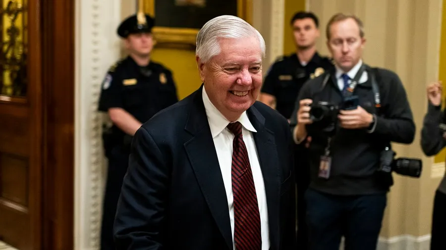 Graham applauds Trump administration's efforts to stop 'chaos in Venezuela'