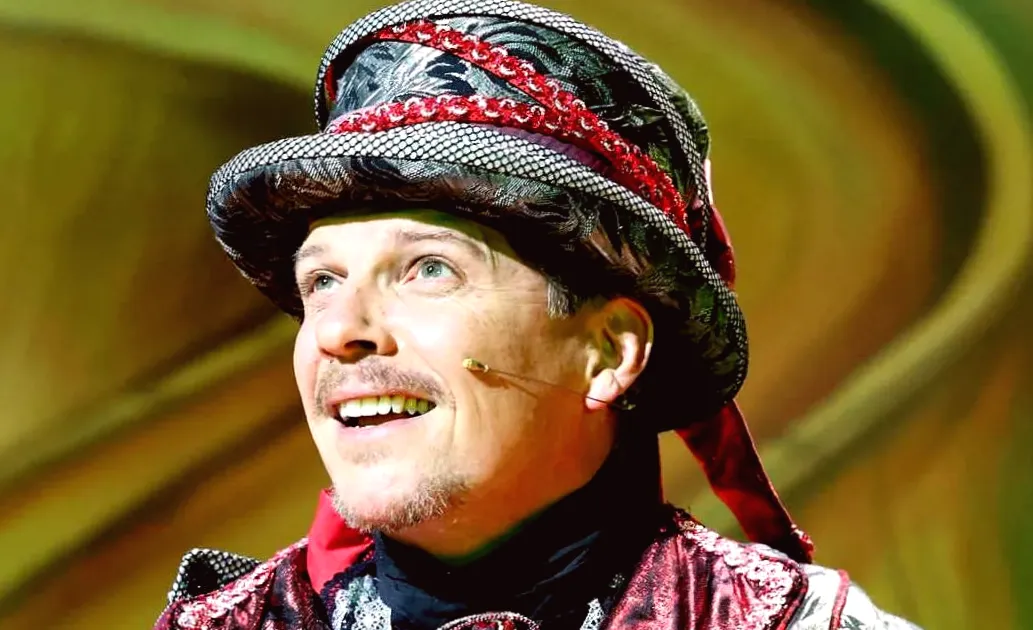 'Joyous experience of doing panto as an adult for the first time'