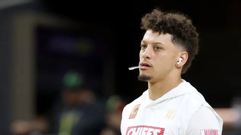 Patrick Mahomes’ Thanksgiving Turkey-Eating Technique Deemed 'Disgusting'