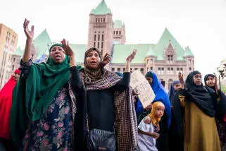 Trump openly refers to Somalis as 'garbage' in a racist outburst