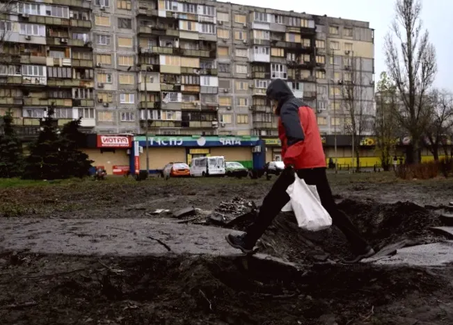 Ukraine and US to hold third day of talks, acknowledge 'real progress' hinges on Russia