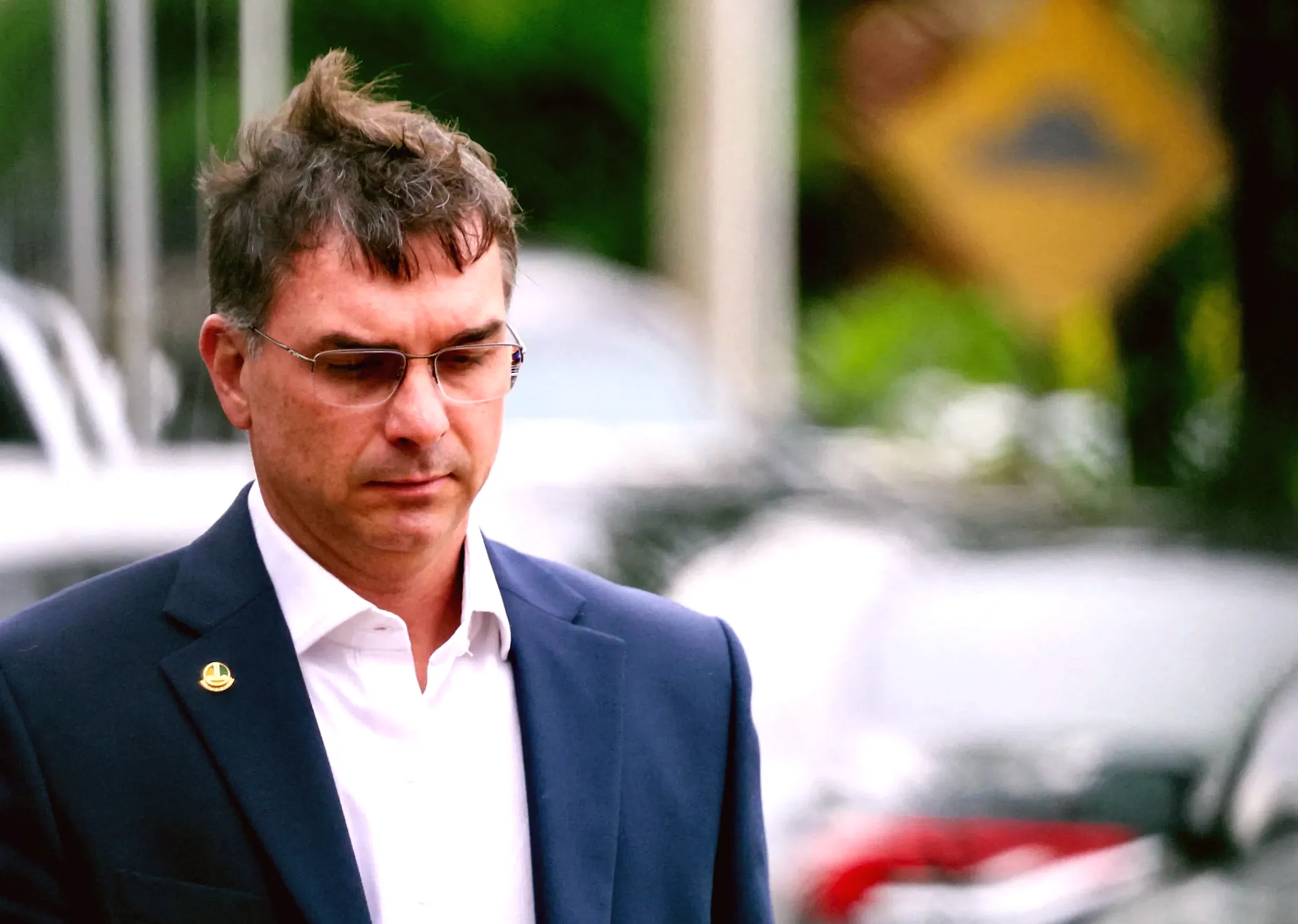 Flavio Bolsonaro announces candidacy for Brazil’s 2026 presidential election endorsed by his father