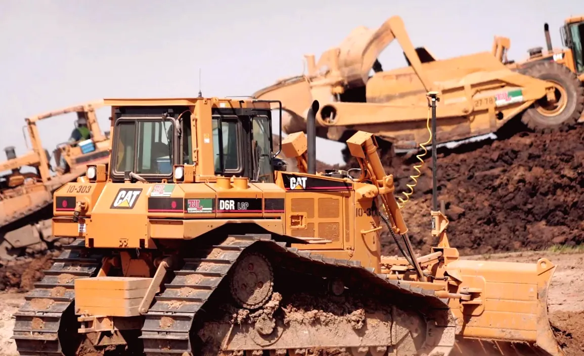 Caterpillar Dominates the Magnificent 7 in 2025 — And It's Still Going Strong!