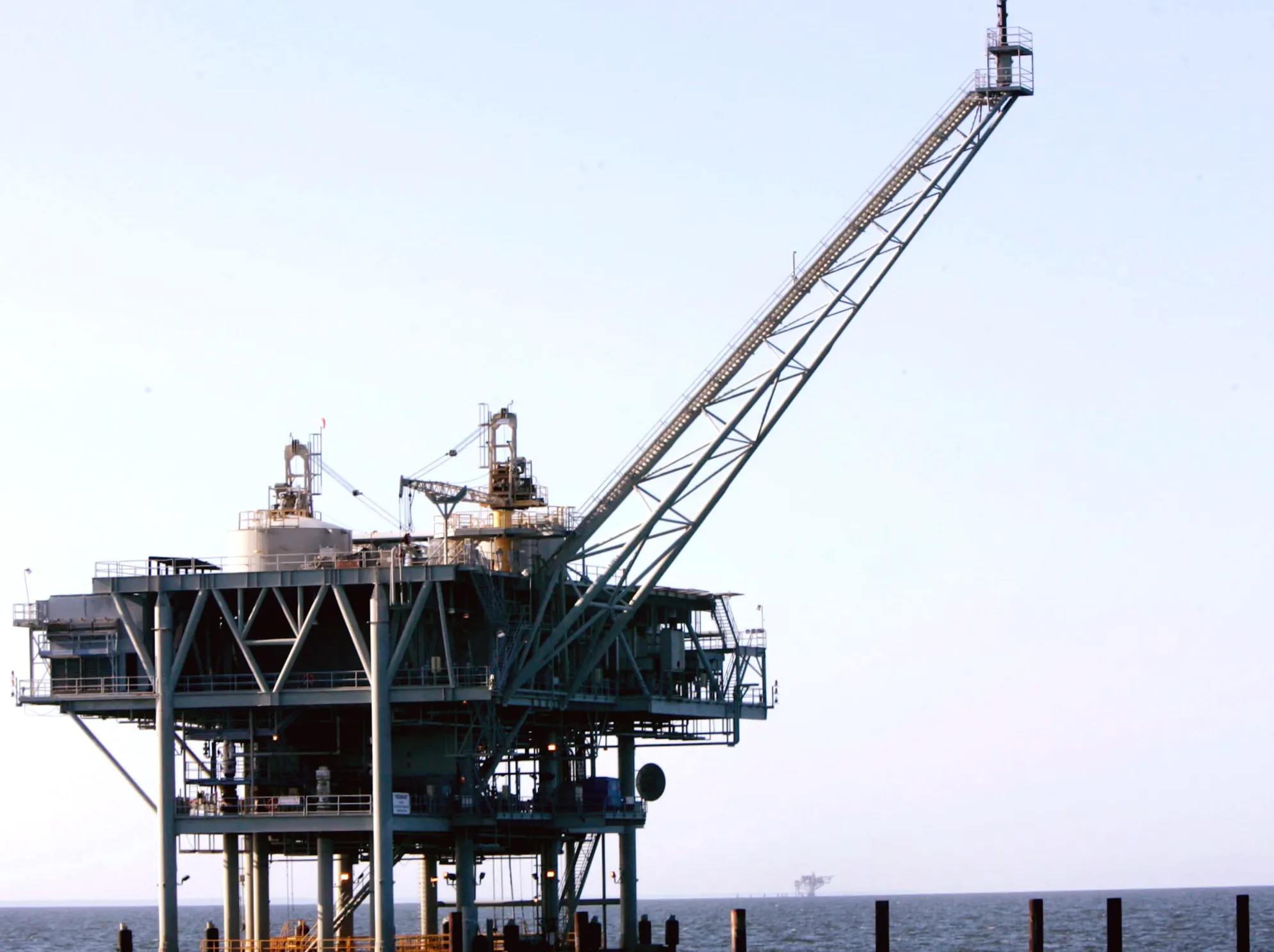 Florida GOP lawmakers urge Trump to ban oil drilling on state's coastlines