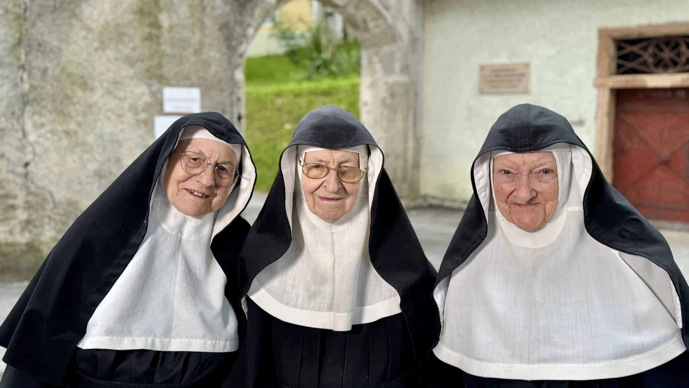 Nuns granted extension in deserted convent in Alps - on condition of avoiding social media