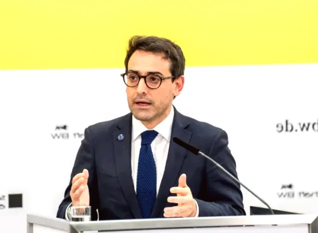 EU takes steps to reduce reliance on Chinese rare earths