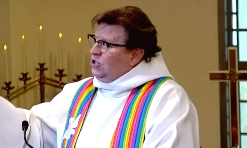 Transgender Upstate New York Methodist Minister Reveals Gender Identity to Congregation at Sunday Service