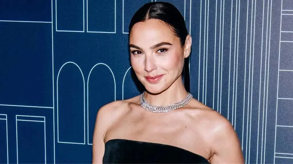 Gal Gadot Captivates in Strapless Dress