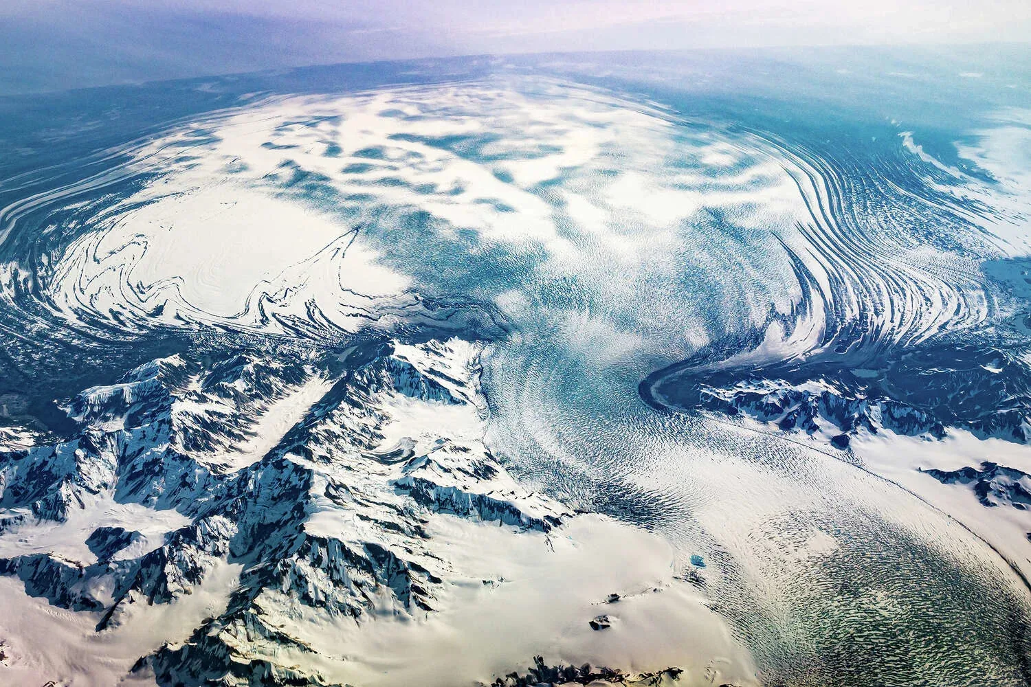 California scientists have recently found a fascinating characteristic in the glaciers of the Earth