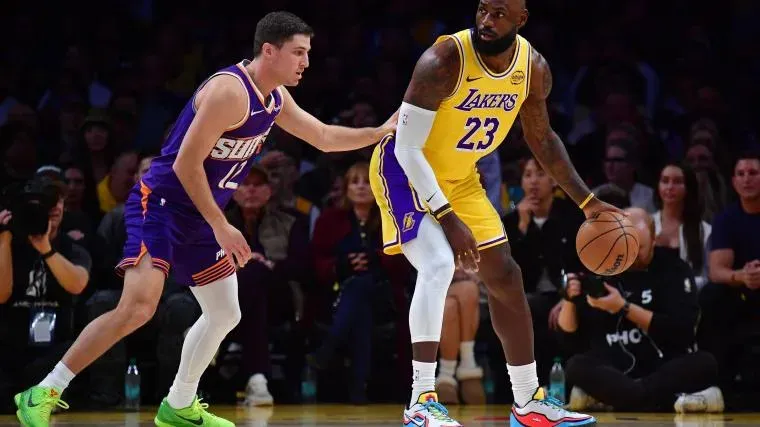 LeBron James expresses worry with three-word statement following Lakers' defeat against Suns