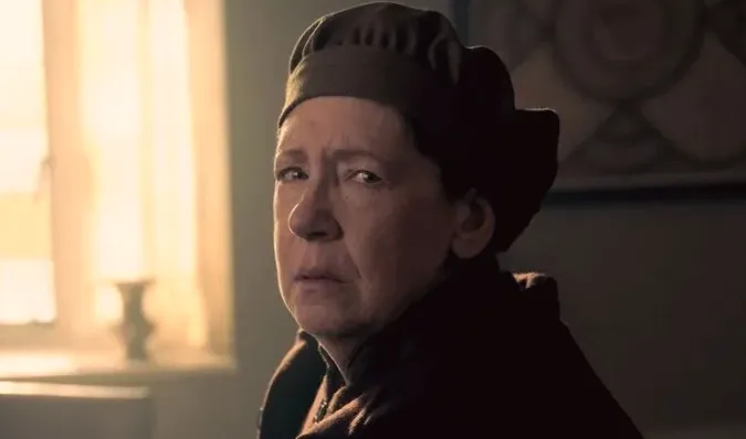 The Testaments, Sequel to The Handmaid's Tale, to Premiere in Spring — Discover Release Date and First Images