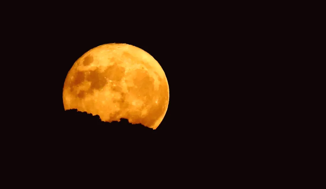 Tonight's Full Moon in December 2025: What is a Supermoon and How to Witness It