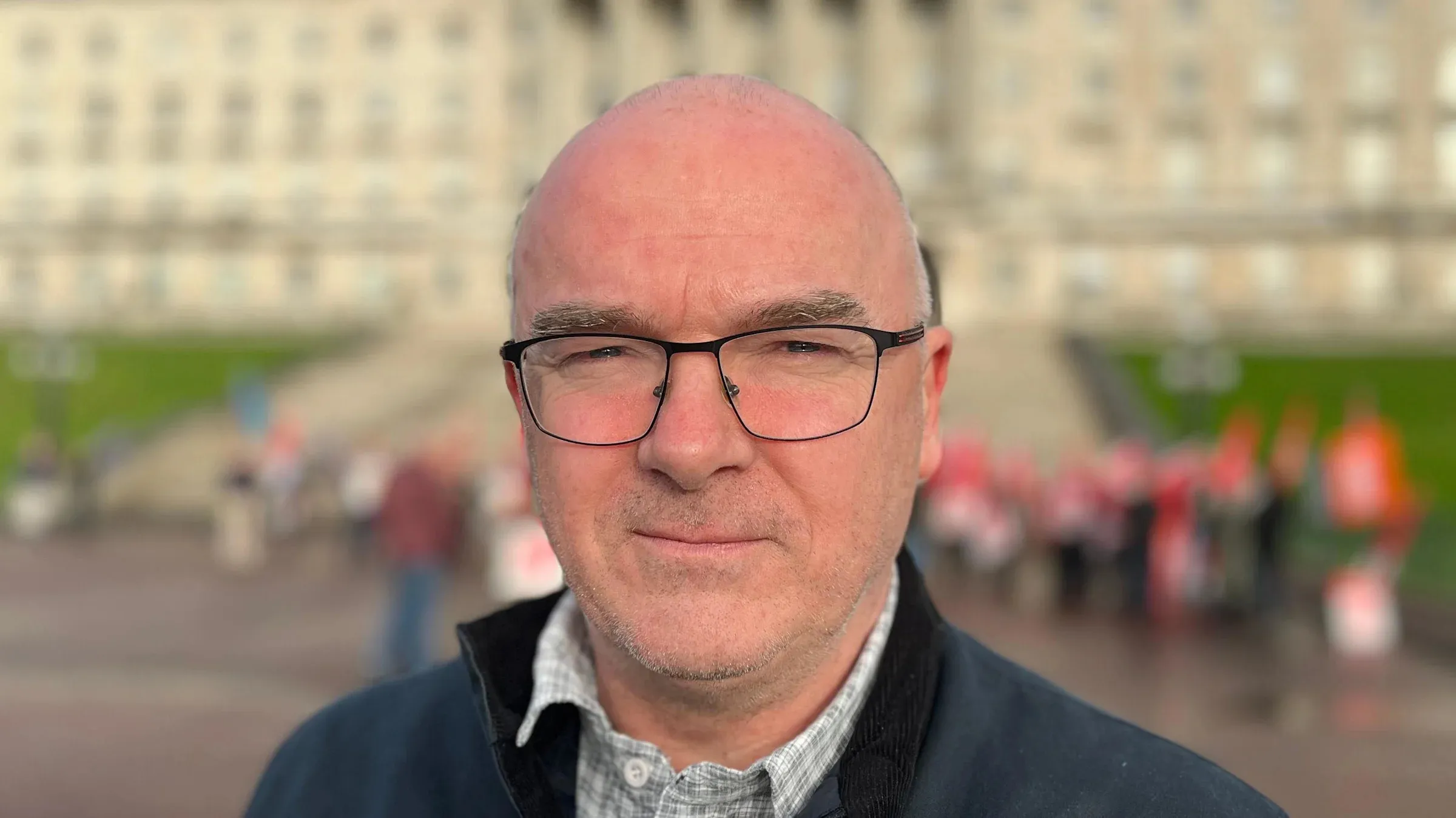 Unions retaliate against increase in school dinner prices