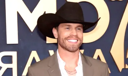 Dustin Lynch's yearly fundraising event collects thousands for children and families