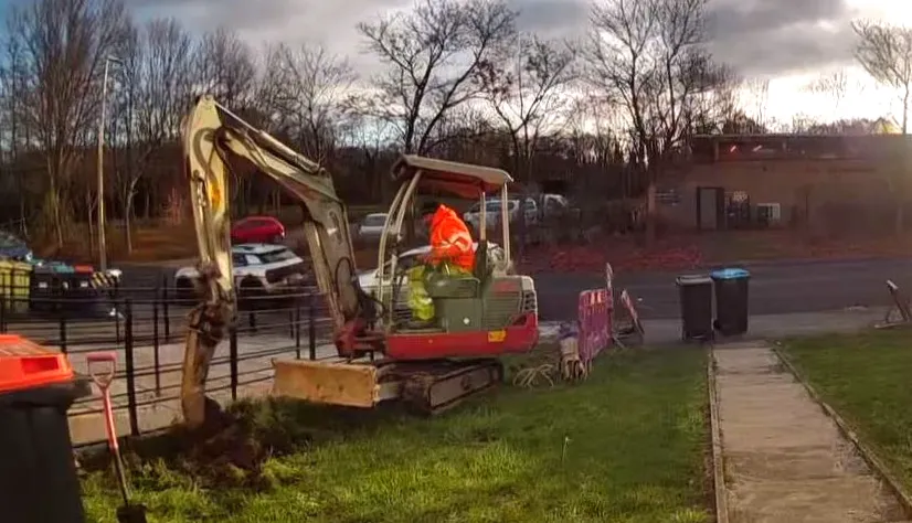 Cable company attempting to resolve viral lawn dispute