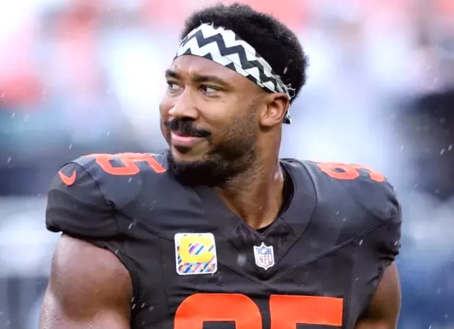 Celebrity Birthdays on December 29: Myles Garrett, Dexter Holland