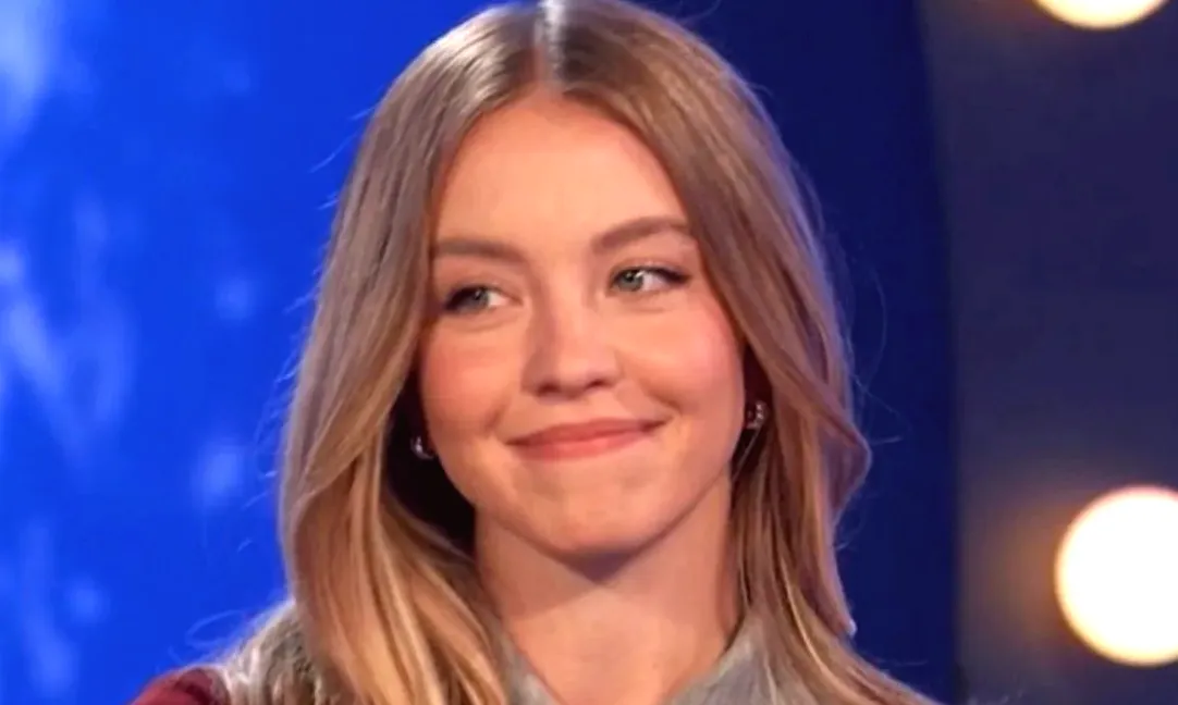 I'm Obsessed with Sydney Sweeney's BTS Photos Showing Her Excitement on Celebrity Family Feud