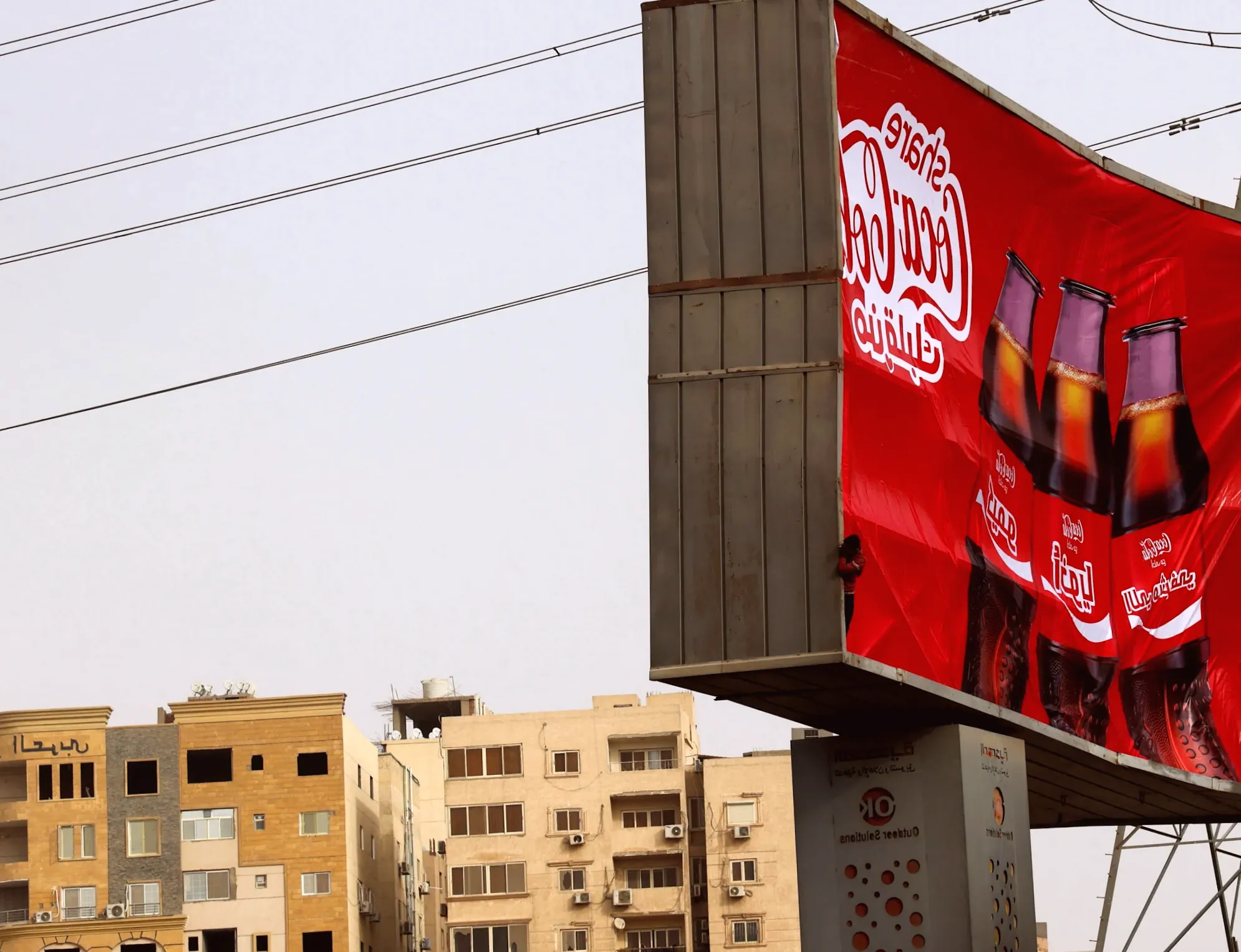 Egypt’s economy stabilizes, yet poverty challenges remain