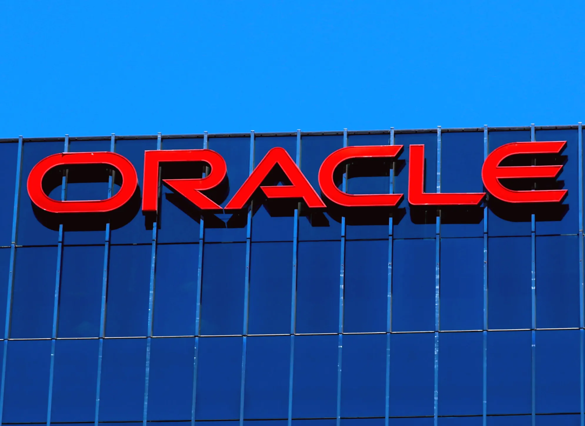 Oracle's $300 billion investment in OpenAI backfires.