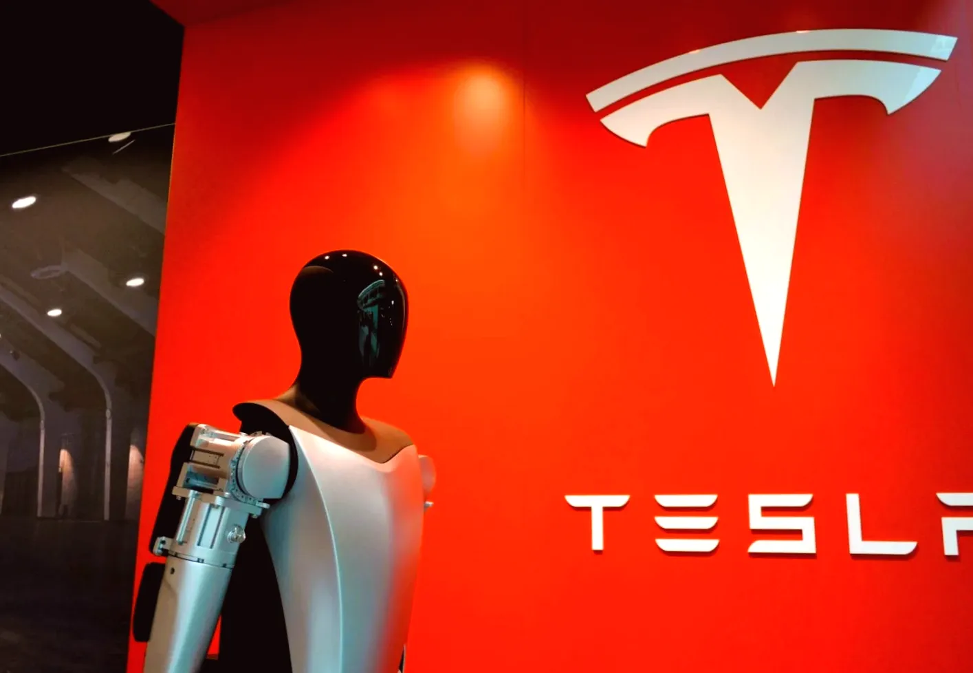 Is it a good idea to invest in TSLA stock as Tesla prepares to introduce new FSD model and eliminate robotaxi safety drivers?