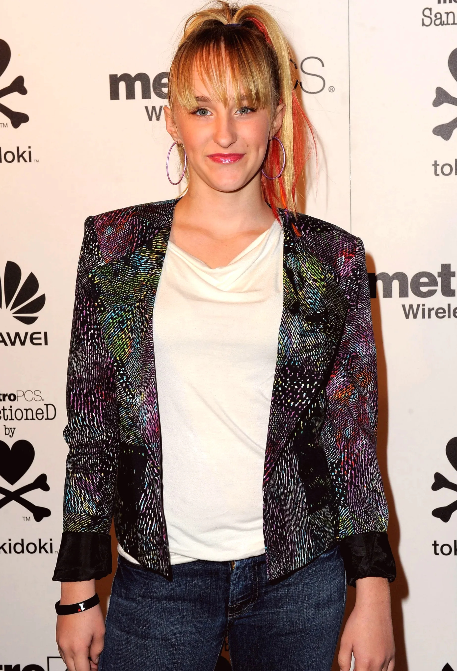 Singer Camryn Magness, who performed as an opening act for One Direction, passes away at the age of 26