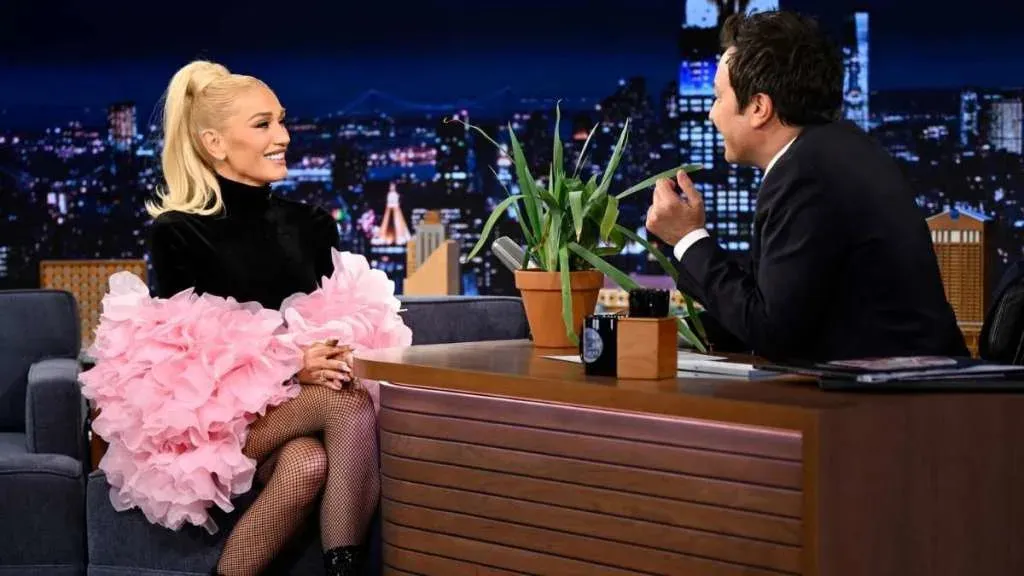 Gwen Stefani Rocks Sassy Look with Micro Shorts and Fishnet Stockings