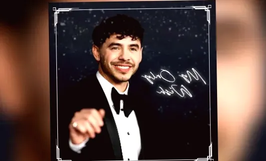 David Archuleta feels like he's channeling the 'Rat Pack' with his intimate Christmas residency