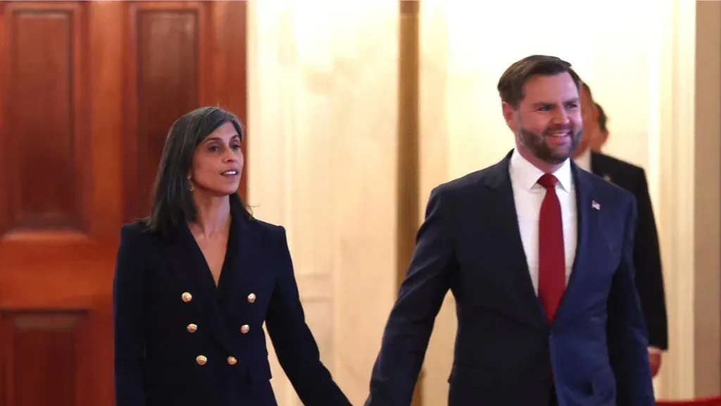 JD Vance’s Wife Seen Without Wedding Ring Once More Amid Speculation