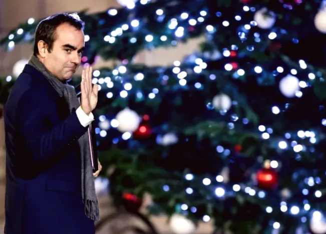 French parliament approves extension of emergency budget