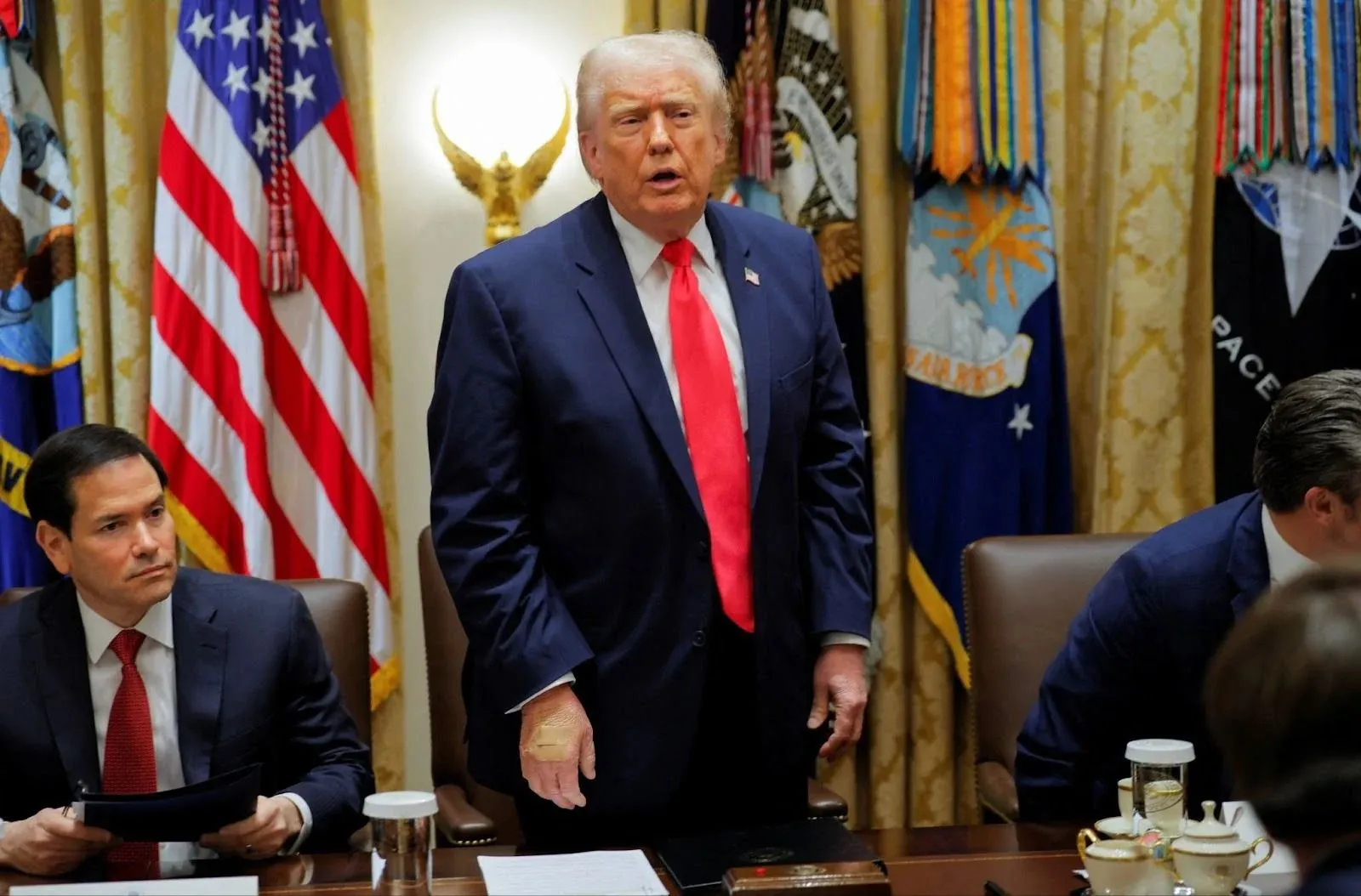 Trump refers to Somalis as 'garbage'