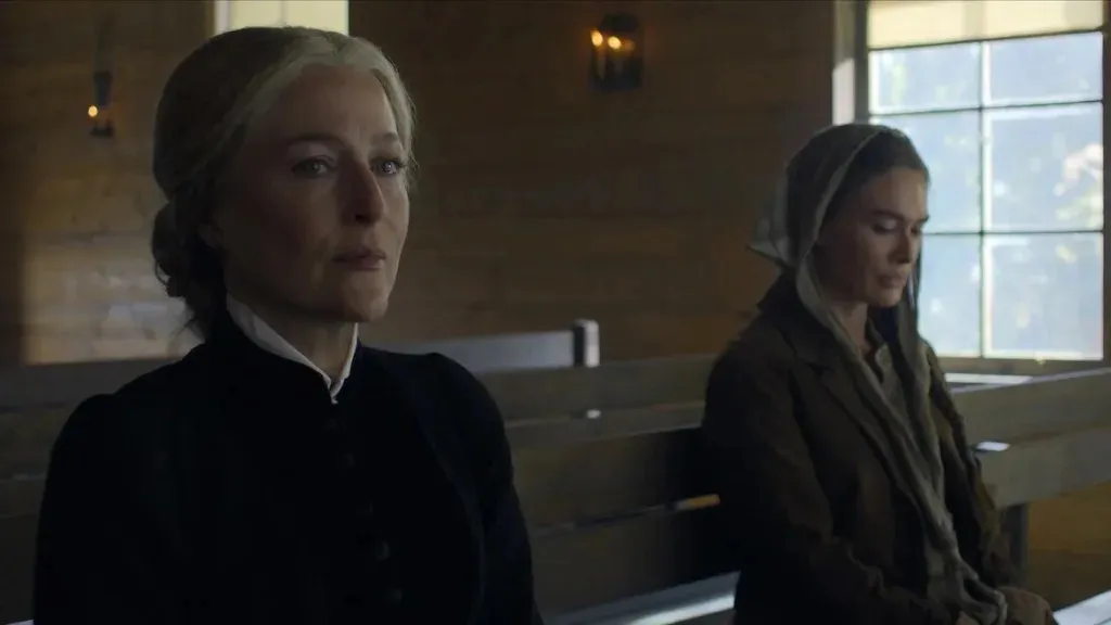 Review of 'The Abandons': Lena Headey and Gillian Anderson Shine as Rival Mothers in Captivating Netflix Western