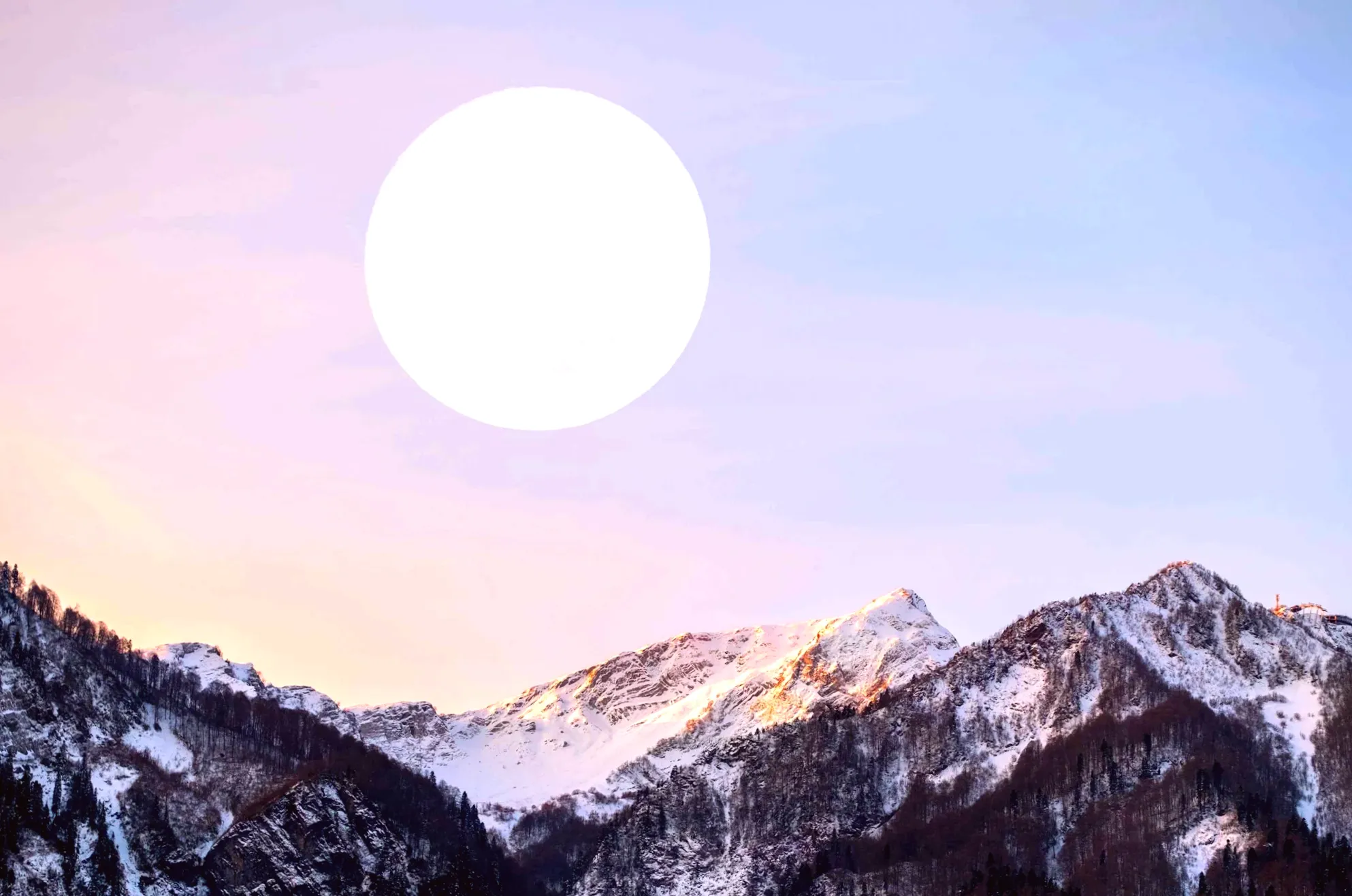 December's Full Cold Supermoon Peaks Soon—Here's How and When to See It

How and When to Catch a Glimpse of December's Full Cold Supermoon