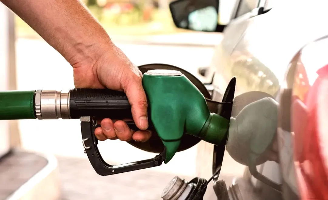 Fluctuations in gas prices in Florida over the past week