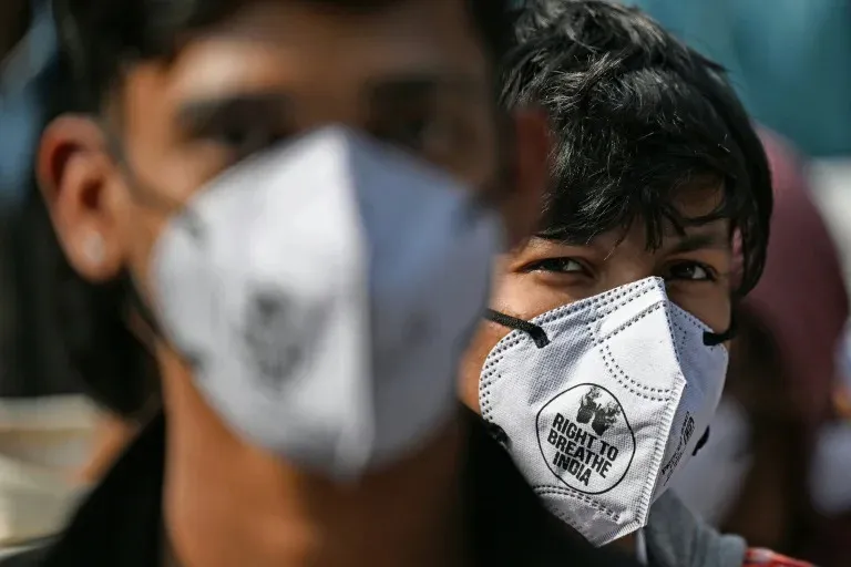Delhi reports more than 200,000 cases of respiratory illness caused by polluted air