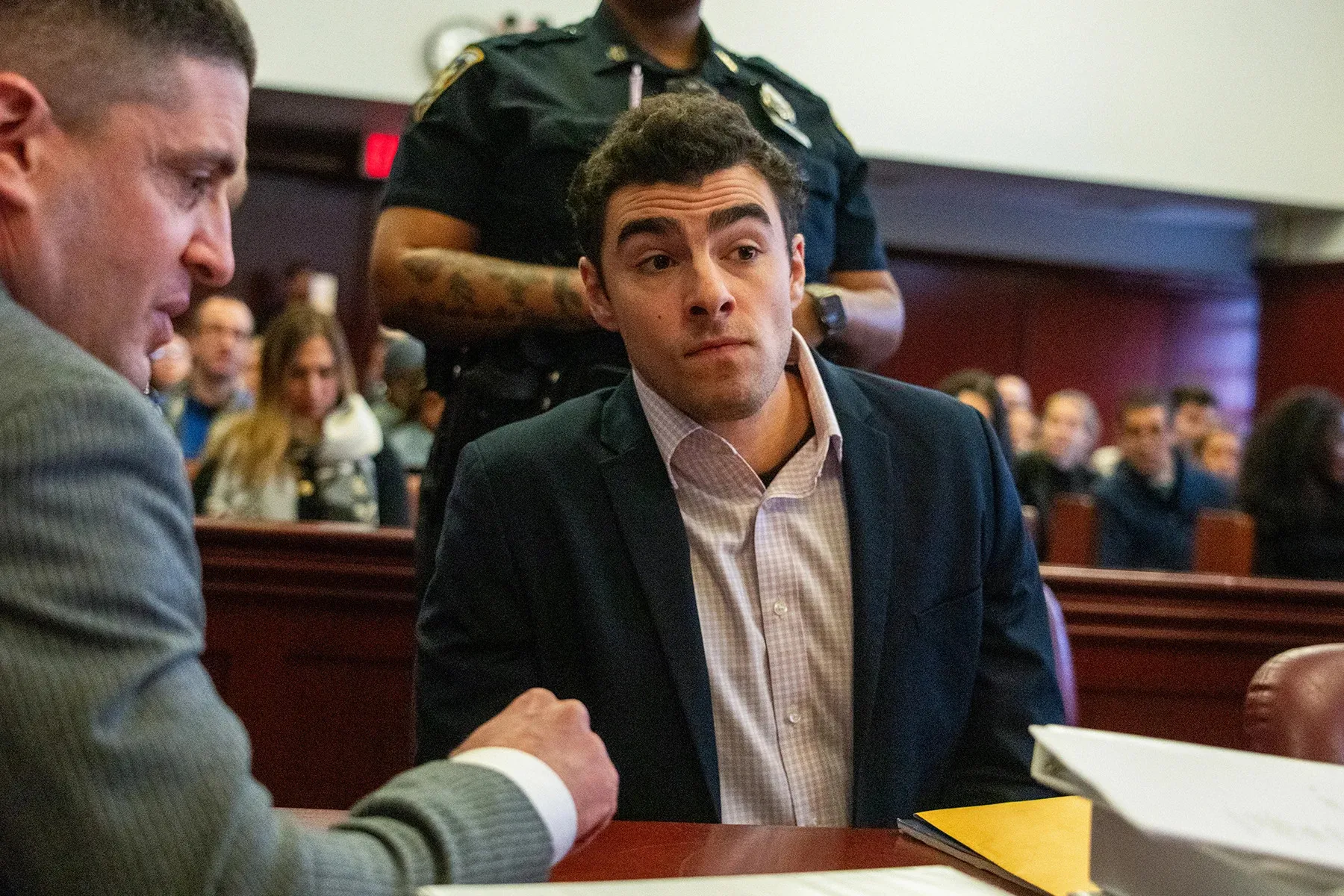 Police Officer Lied to Calm Luigi Mangione During Detention: ‘I Recognized Him Right Away’