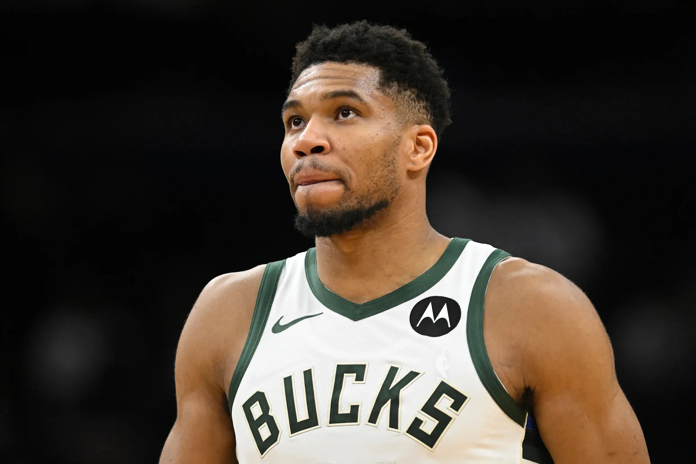 Bucks in discussions with Giannis Antetokounmpo regarding possible departure from team; Giannis gets injured soon after discussions