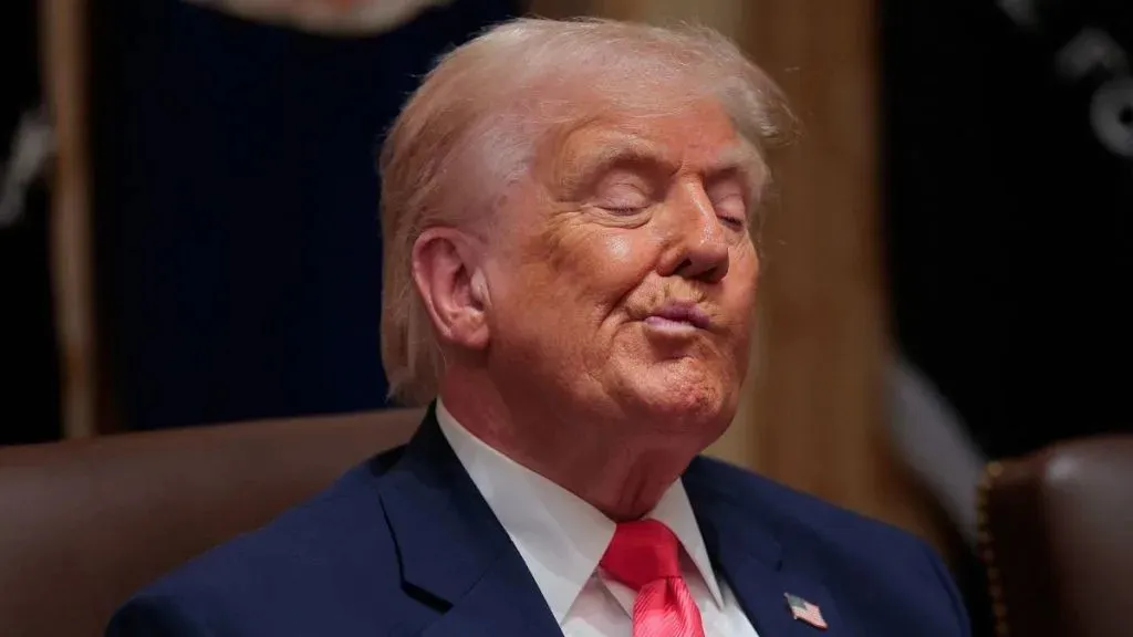 Donald Trump Allegedly Dozes Off During Cabinet Meeting