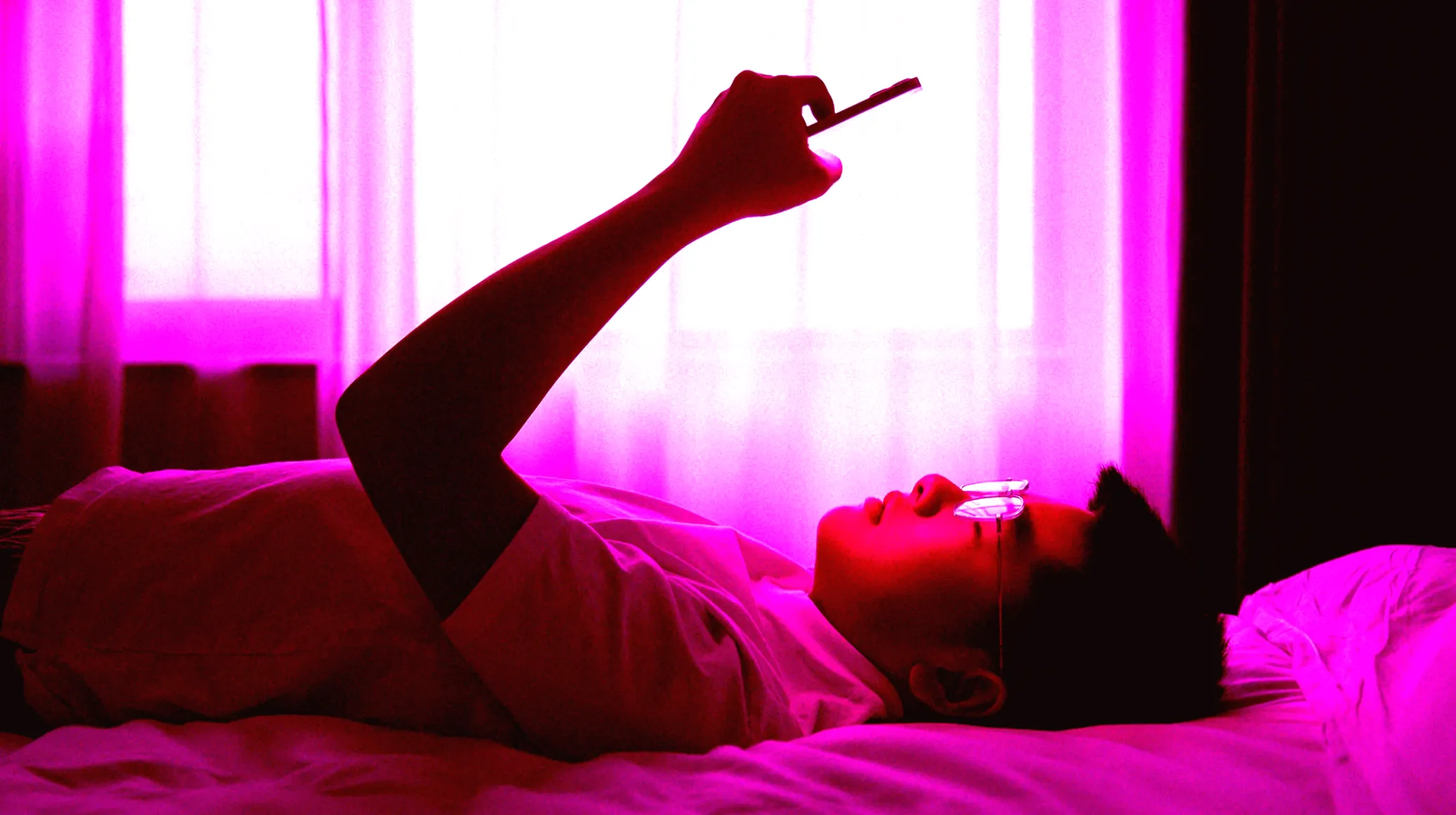 Alarming Study Shows Individuals Addicted to AI Are at Higher Risk of Mental Distress