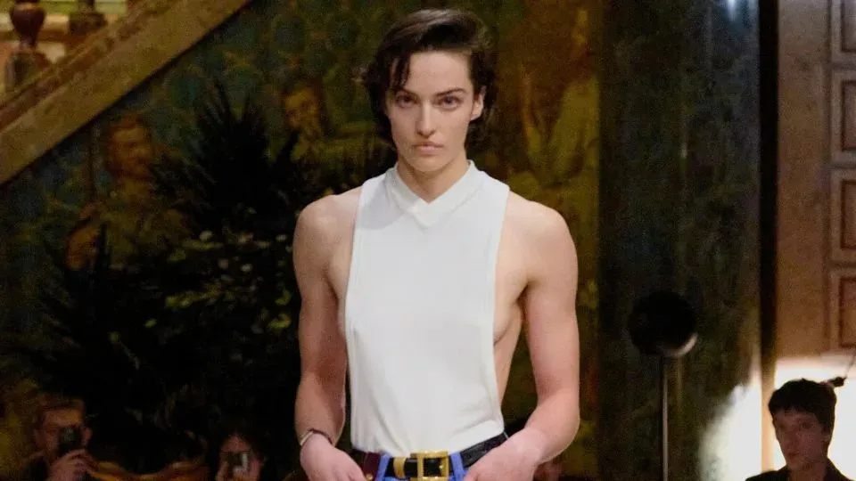 Versace designer exits unexpectedly despite successful debut