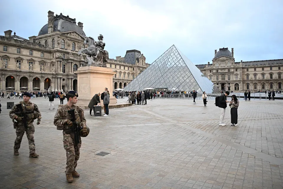 Paris prosecutor identifies arrested man as possible fourth member of Louvre heist gang