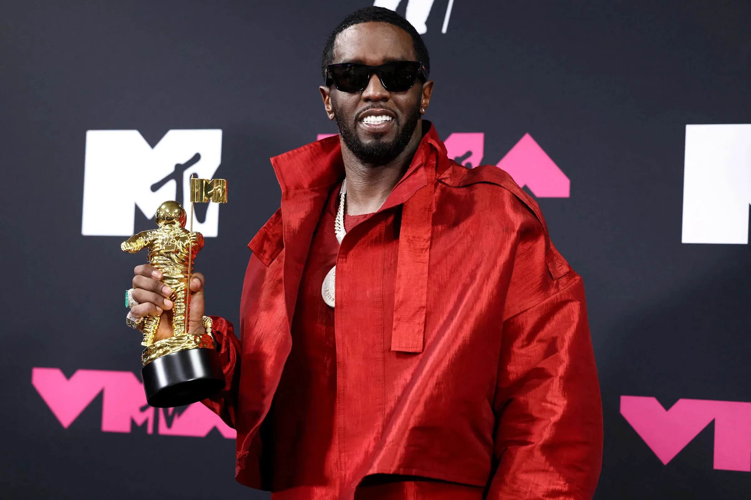 New documentary by Diddy includes unseen footage from days before arrest of 50 Cent