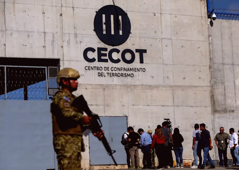 US must provide deported Venezuelans with fair legal proceedings, federal judge rules