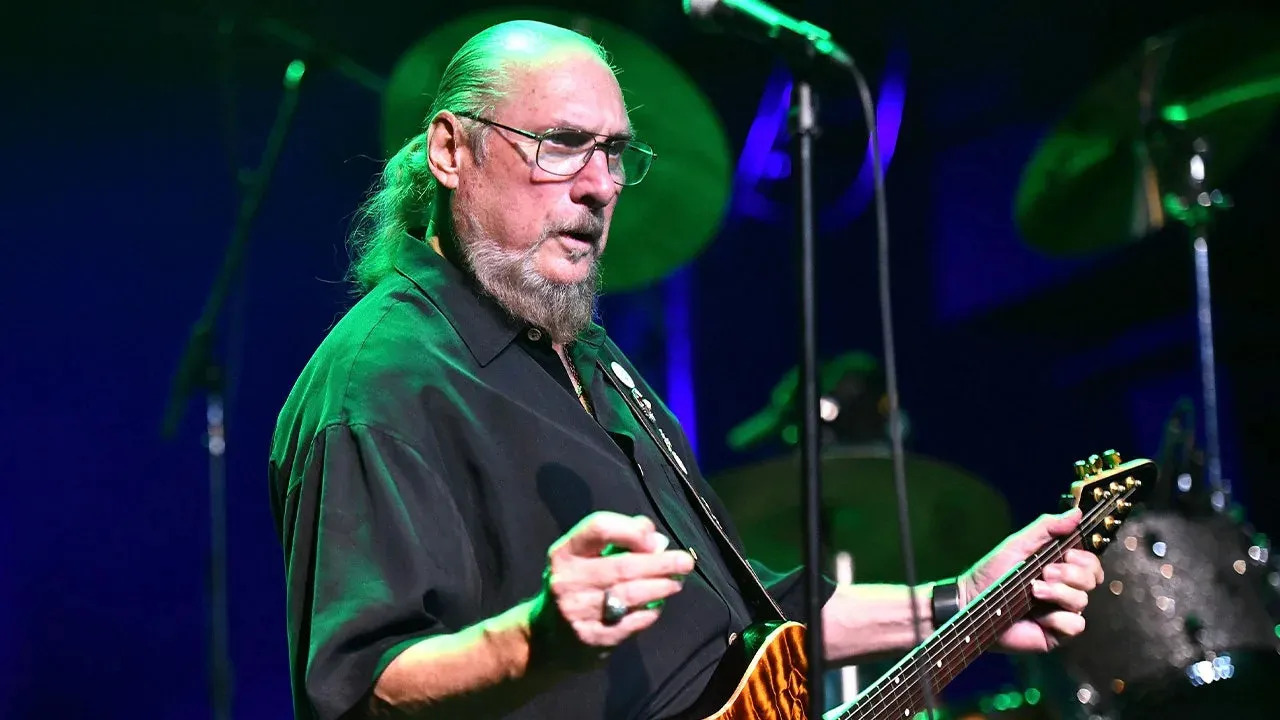 Steve Cropper, guitarist for the Blues Brothers and legendary figure at Stax Records, passes away at the age of 84