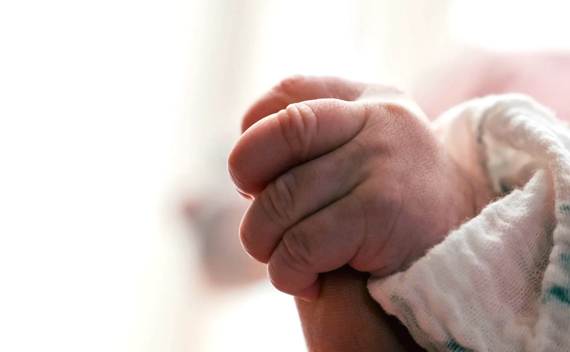 Home births temporarily halted due to staff illness - trust