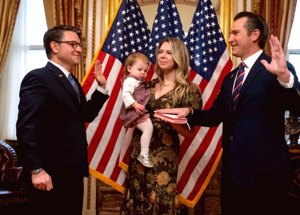 'Must Be Nice': House Dem Mike Johnson Reacts to Quick Swearing In of New GOP Member after 7 Week Delay