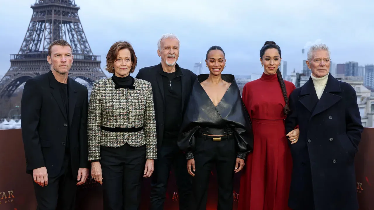 Sigourney Weaver, 76, Attracts Attention at ‘Avatar’ Paris Premiere