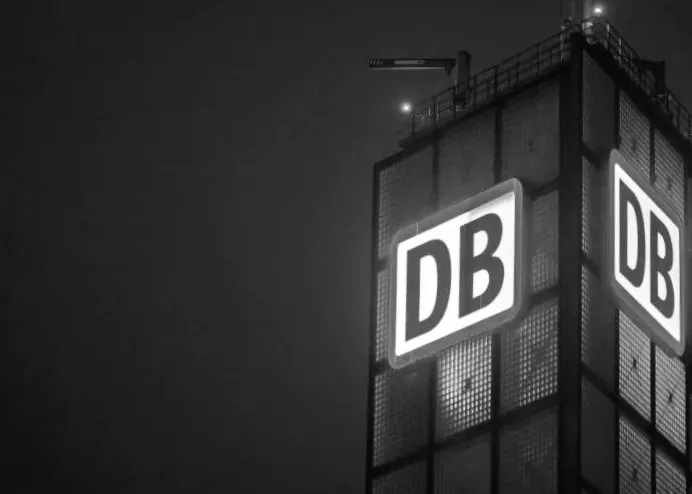 Agreement on pay increase resolves conflict between German railway company and union
