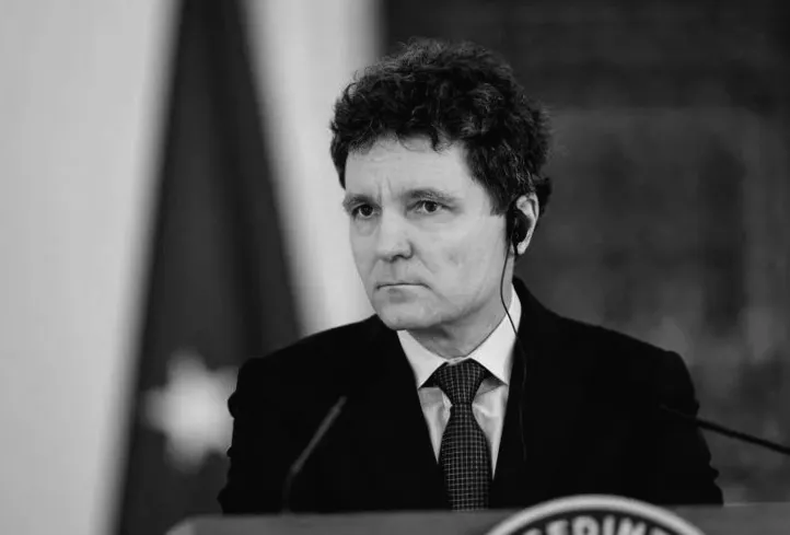 Romanian president appoints top prosecutors despite resistance