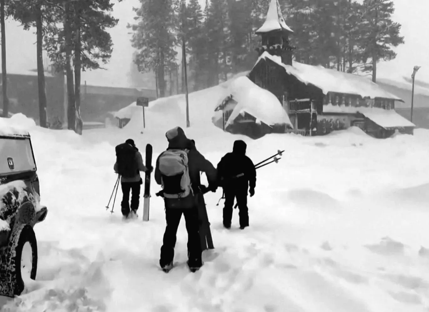 8 backcountry skiers dead, 1 missing after Lake Tahoe avalanche